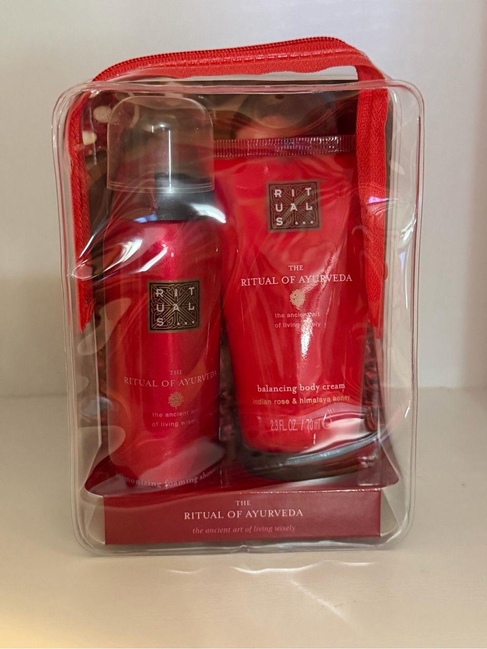 Rituals The Ritual of Ayurveda Balancing Body Cream & Foam in Red